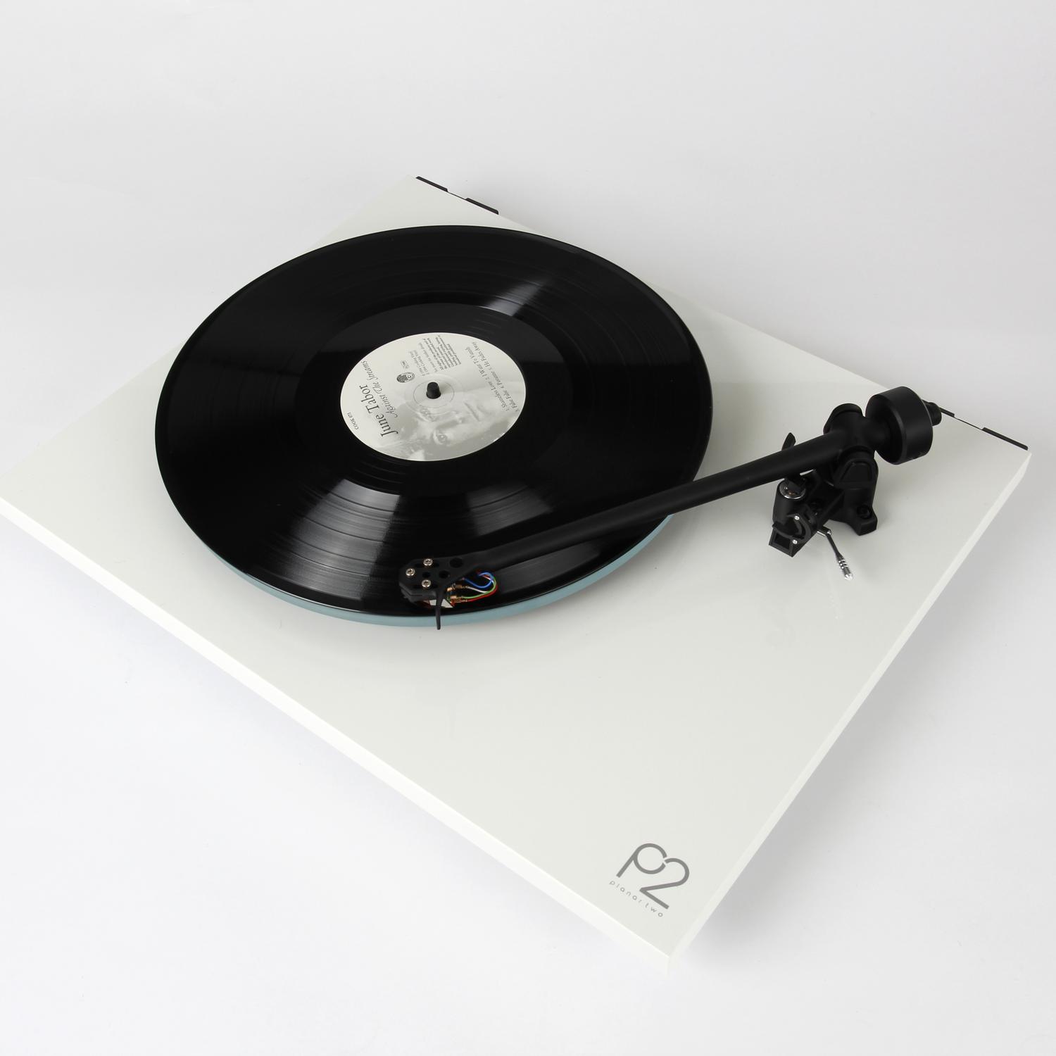 Rega Planar 2 Nd3 Levysoitin - 5 vuoden jäsentakuu HiFi-tuotteille