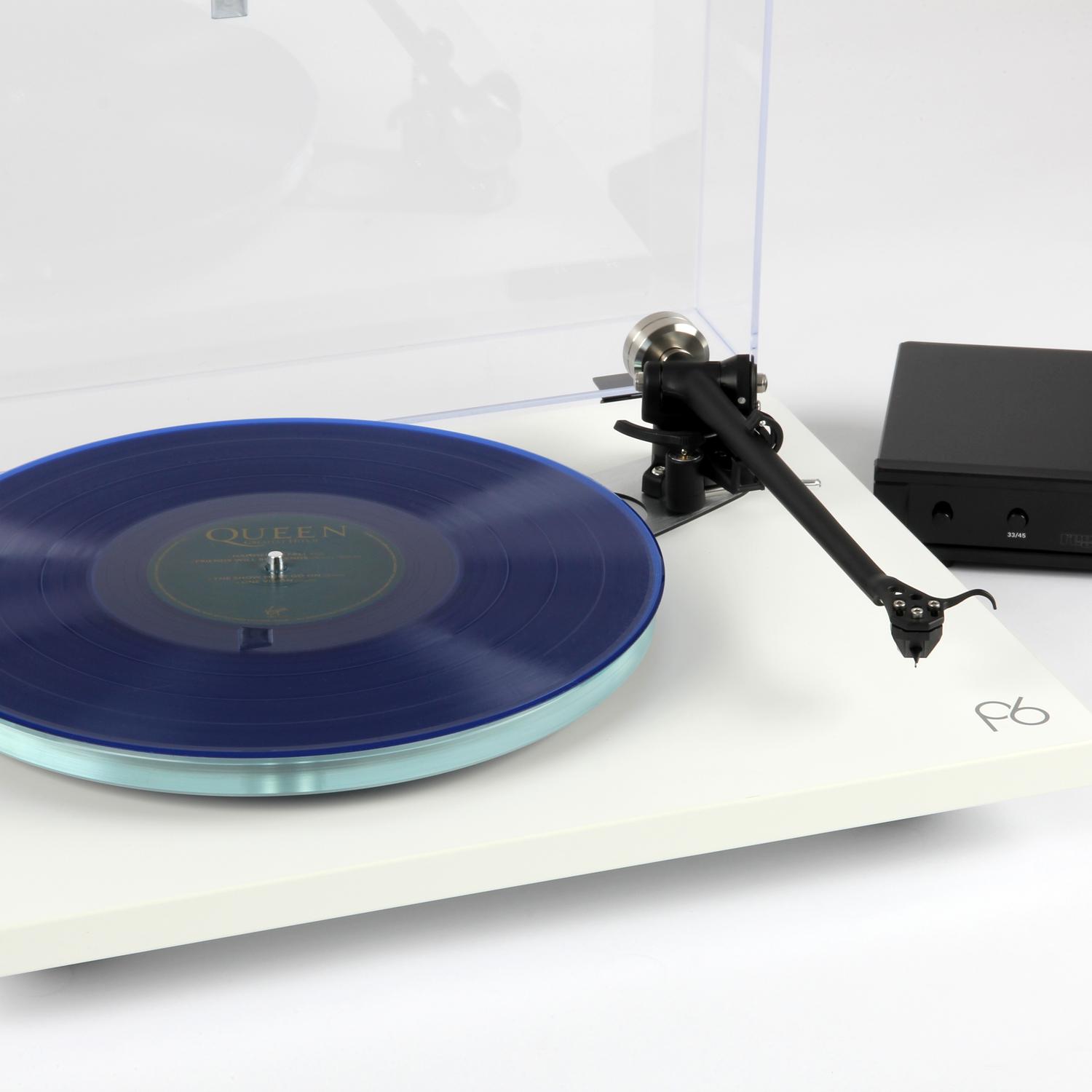 Rega Planar 6 ND7 Levysoitin - 5 vuoden jäsentakuu HiFi-tuotteille